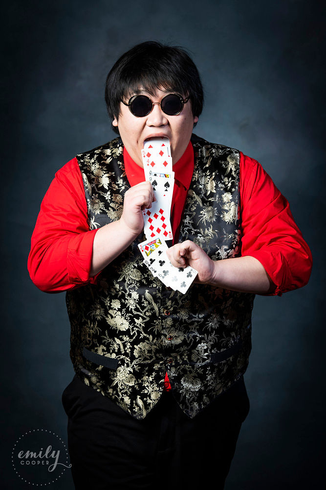 Billy Hsueh sleight of hand magic trick with playing cards